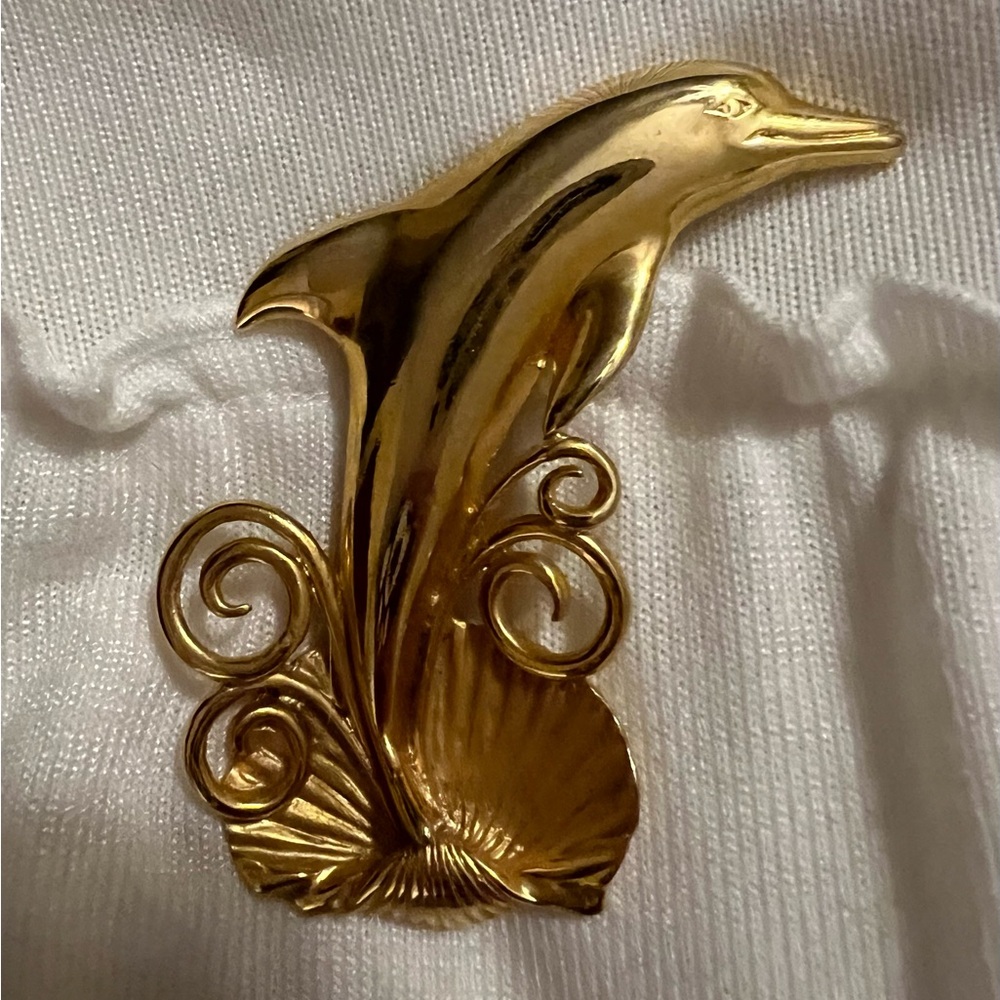 Vintage Gold Dolphin Brooch EUC